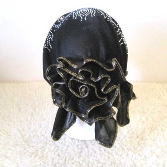 Turban with Rhinestone/Bow Detail - Picture 4 of 9